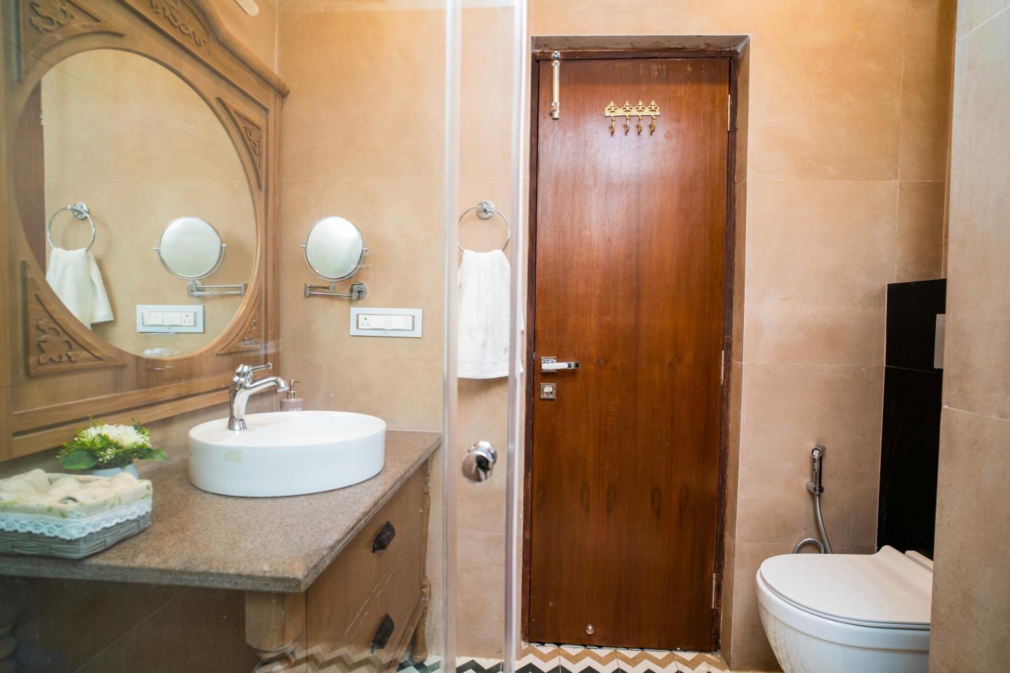 Luxury Aloha Apartments, Rišikéš Exteriér fotografie